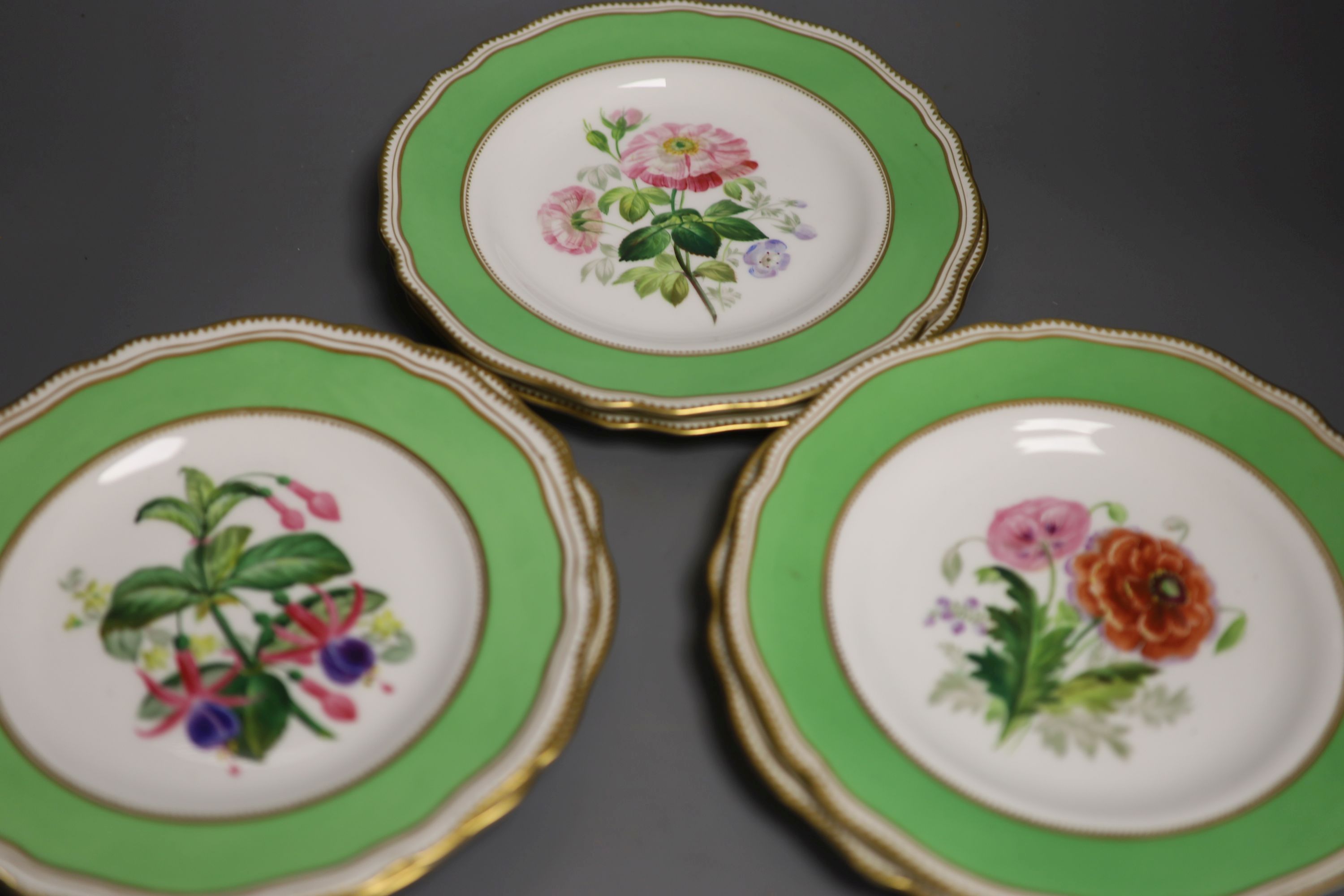 A Copeland set of six plates painted with sprays of flowers, 1851-1885 D.1836, diameter 23cm